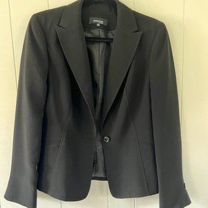 Jones Wear Women's Black Blazer